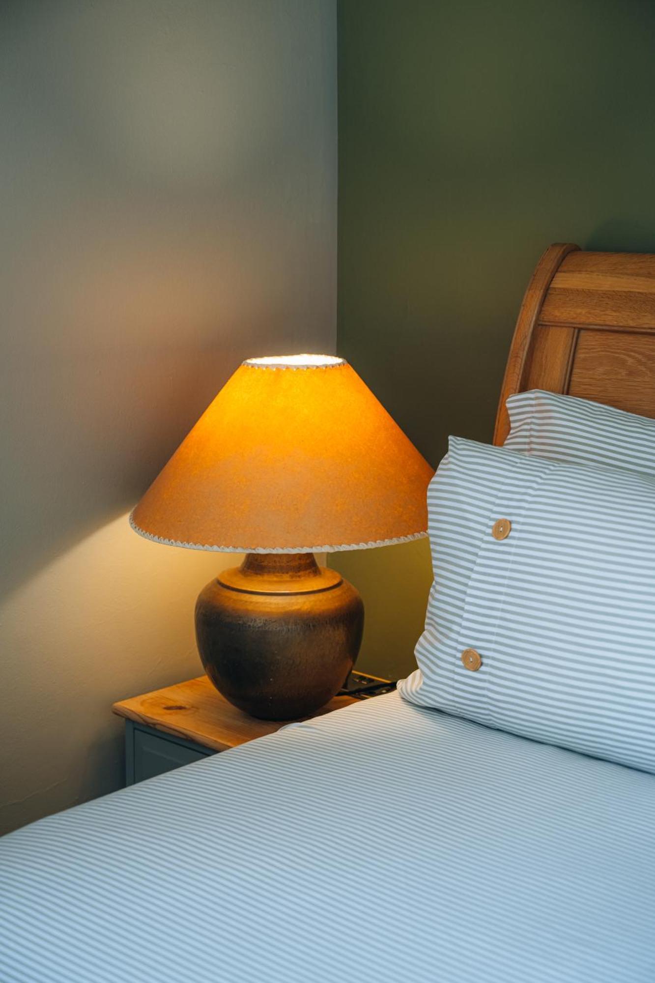 The Hideaway - Stratford Upon Avon - Central - Free Offstreet Parking - 2 Bedroom Luxury Apartment ภายนอก รูปภาพ