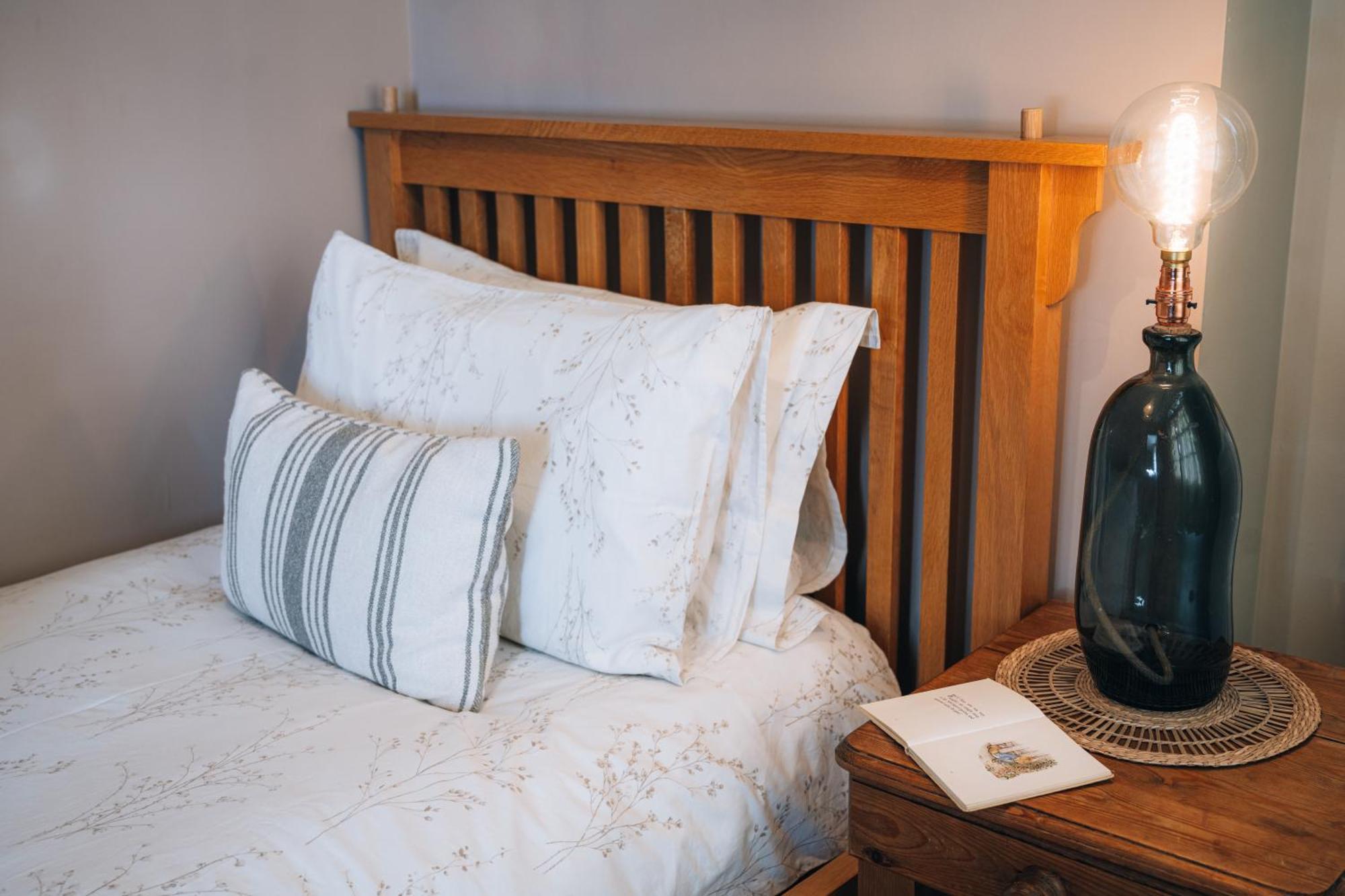 The Hideaway - Stratford Upon Avon - Central - Free Offstreet Parking - 2 Bedroom Luxury Apartment ภายนอก รูปภาพ